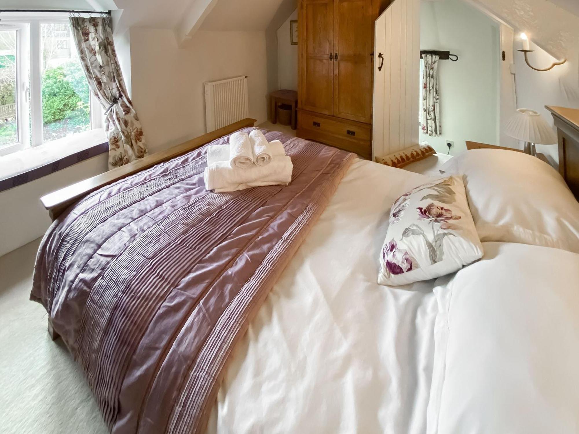 Folly Cottage Avening Esterno foto